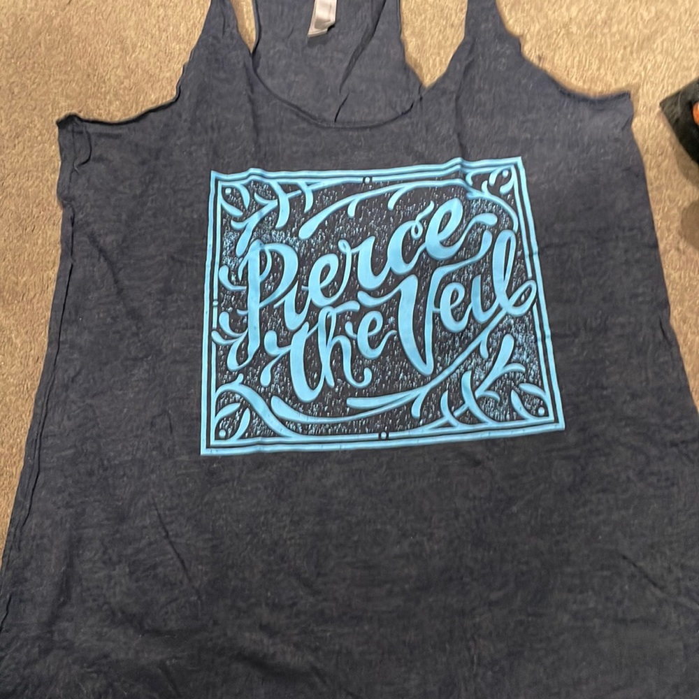 Pierce the veil tank